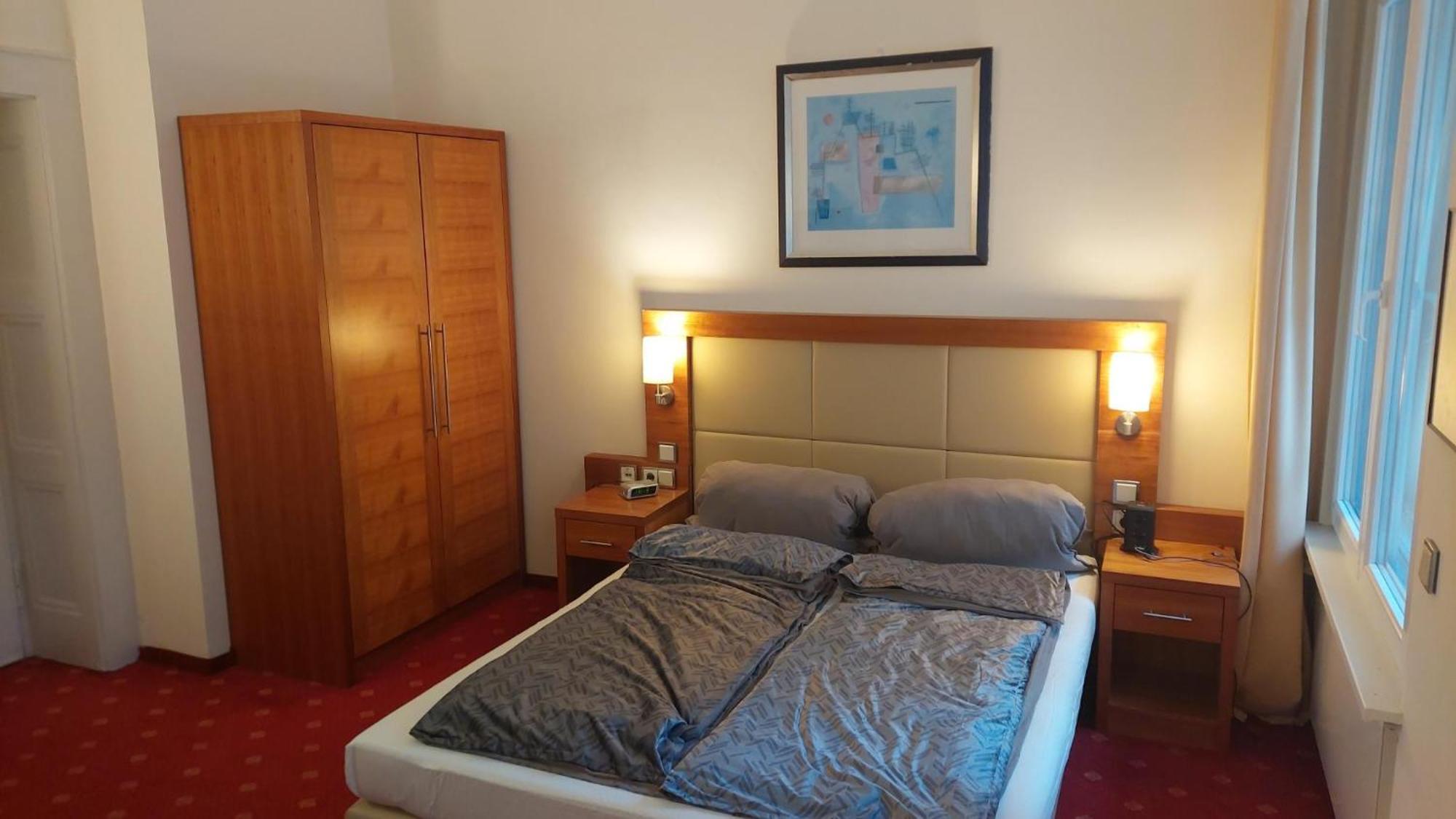 Die Villa, Zimmer 26, Dz 勒沃库森 外观 照片