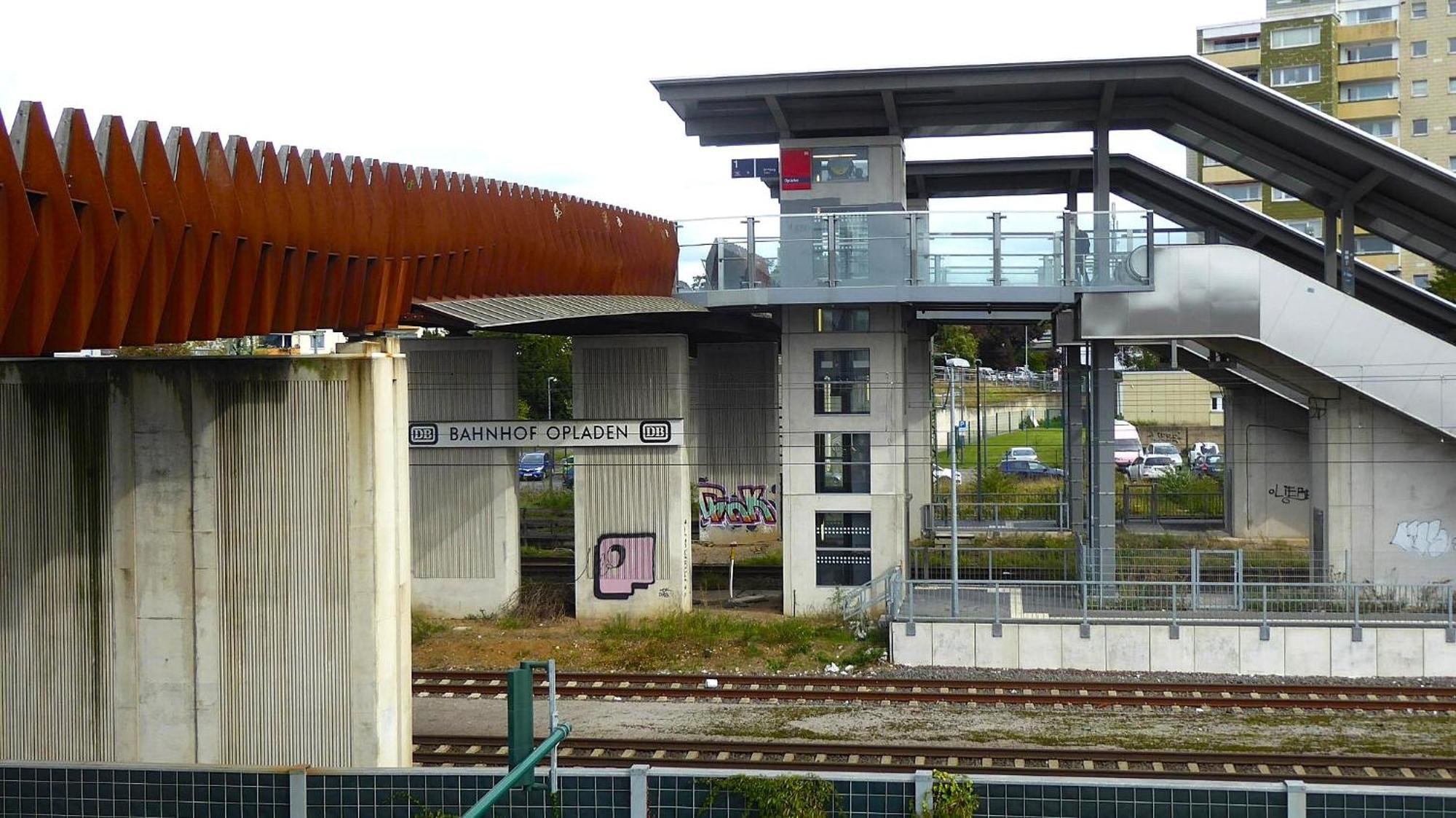 Die Villa, Zimmer 26, Dz 勒沃库森 外观 照片